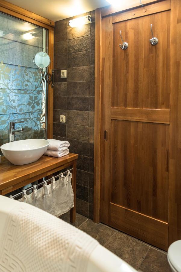 Rozmalas Ceraukste Quarto foto